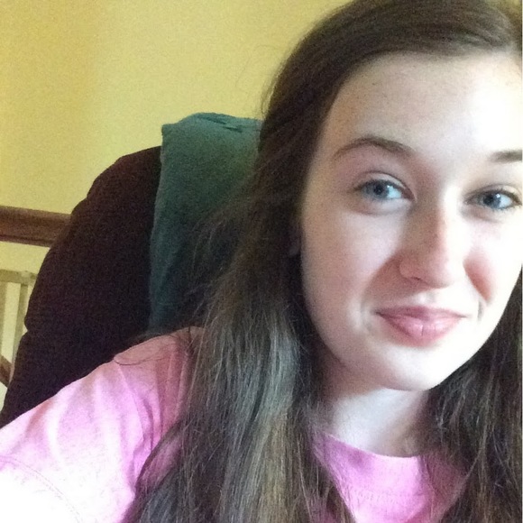 Meet your Posher, Kaylen - Picture 1 of 1